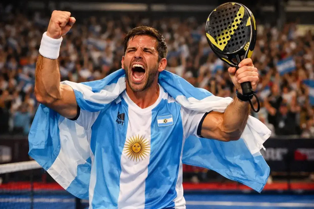 Jugador argentino de pádel profesional celebrando victoria en torneo